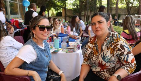  Adriana Bretón y Vanessa.