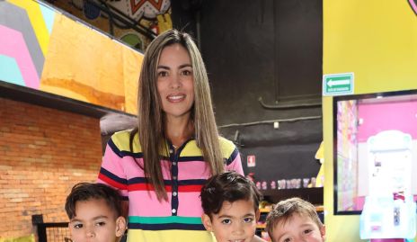  Elizabeth Berrones, José Manuel, Diego y Daniel Ruiz.