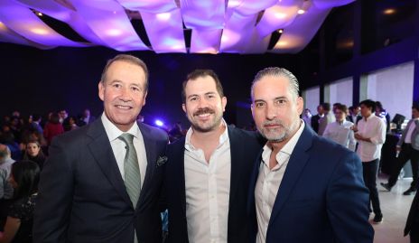  Mario Sánchez, Antonio Musa y Rodrigo Veytia.