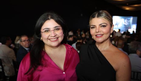  Clara Morales y Marvely Constanzo.