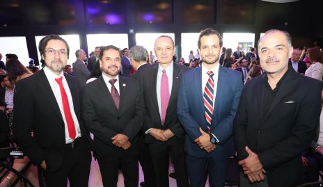  Ricardo Jiménez, Neil Castro, Ramón Báez, Fernando Díaz de León y Carlos Torres.