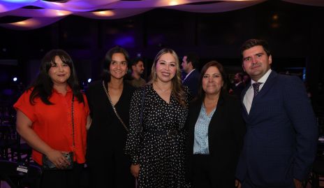  Lucero Luna, Roxana Olvera, Corina Toro, Fabiola Mejorada y Christian Azuara.