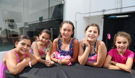 Natalia, Inés, Hanni, Roberta y Elena.