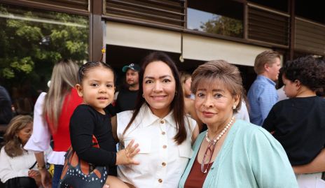  Isabel Cerda, Ana Isabel Peña y Claudia Navarrete.