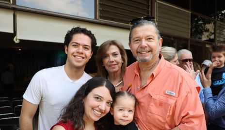  Sergio Octavio, Ana Gaby, Marisol, Gaby y Octavio Pedroza.