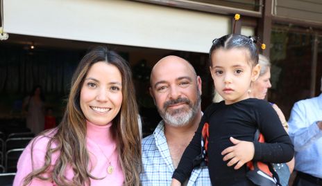  Gaby Carrillo, Jorge y Ana Fer Puga.
