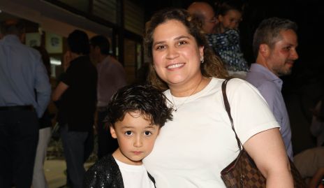  Maria José y Andrés Cordero.