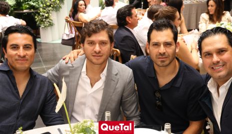  Jorge Palos, Andrew Delgado, Arturo Hernández e Israel Araiza.