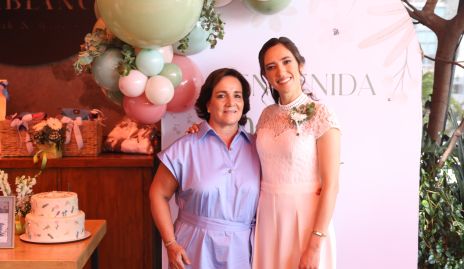  Sandra Estúa con su nuera Vale Rangel.