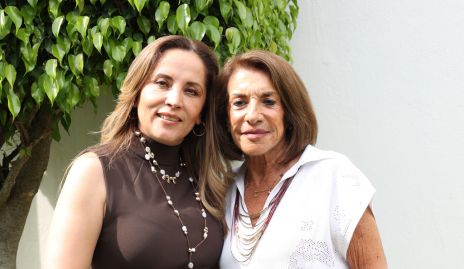  Luzma Román y Marthita Espinosa.