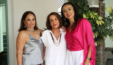  Ester Ortiz, Marthita Espinosa y Patricia Veliz.