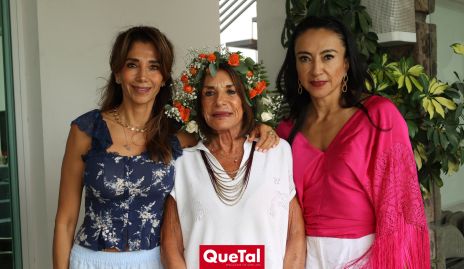  Cecilia de los Santos, Marthita Espinosa y Patricia Veliz.