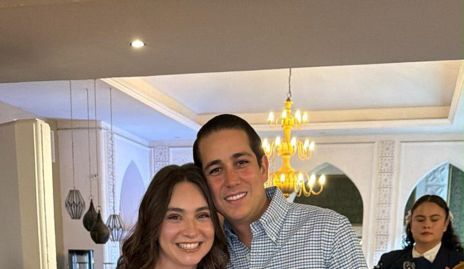 Dany González con su prometido Gerardo Martínez.