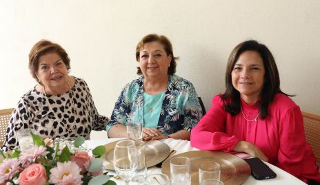 Alina Manzo, Emma  Montaño y Ana Rangel.