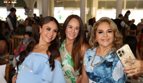  Paola Longoria, Roxana Robledo y Leticia Longoria.