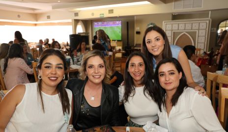  Mariana González, Begoña García, Ingrid Delgado, Lourdes Alba y Sabrina Soberón.