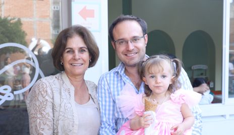 3 generaciones, Ana Laura Villarreal, Fernando De Luna y Paula De Luna.
