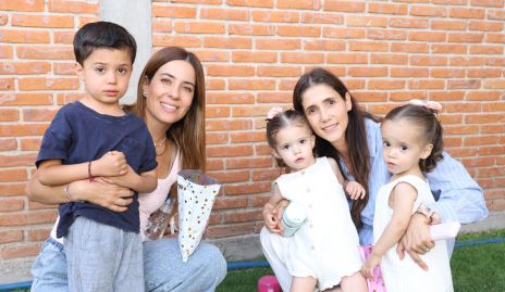  Mateo Canales, Alis Gómez, Luciana, Marcela Solórzano y Macarena.