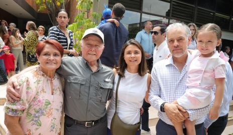  Elsa, Salvador y Paola Félix, Alejandro García y Ana Sofía García.