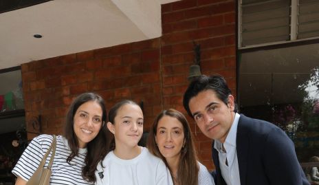  Marcela Rivero, Camila Gutiérrez, Cristina Rivero, Ernesto y Ernesto Zárate.
