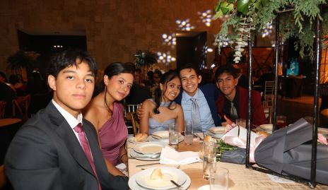  Roberto Perez, Ximena Ulibarre, Montse Rios, Sierra Lazarini y Diego Rafael.