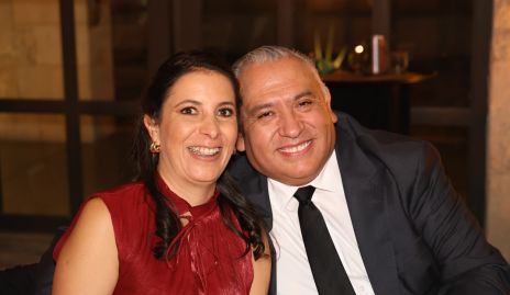  Claudia Flores y Humberto Jimenez.