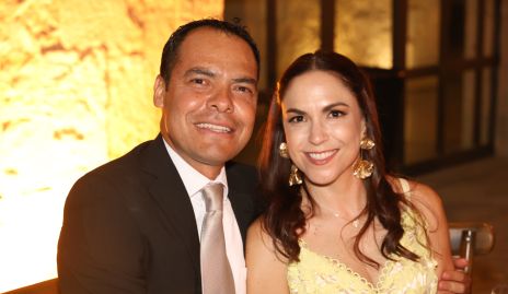  Gerardo Calzada y Maricarmen Calzada.