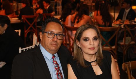  Alejandro Res y Verónica Santillan.
