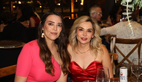  Erika Cabera y Gladis Cabrera.