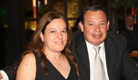  Luz Maria Lara y Alejandro Ponce.
