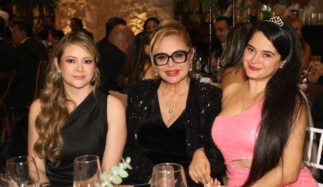  Erica Corzo, Claudia Costanzo y Mrlene Costanzo.