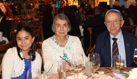  Barbara Calzada, Lola Conde  y Toño Diaz.