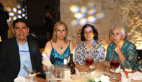   Rafael Garrido, Sara Infante Barba, Raquel Trujillo y Lulu Barba.
