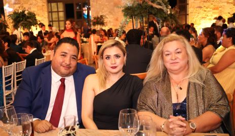  Pedro Ponce, Joce Pérez y Luz Ruiz.