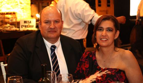  Ofelia Zacarias y Luis Gutierrez.