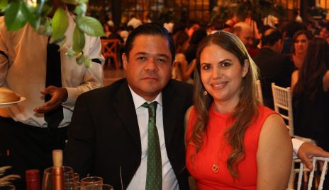  Gaby Pedroza y Sergio Robles.