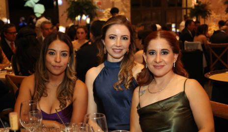  Angélica, Lizet y Marcela.
