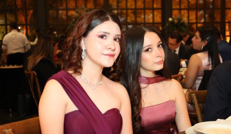  Alexia Cisneros y Ana Lucia Mansilla.