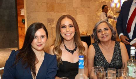  Marisol Gómez, Magy González y Marta Sanchez.
