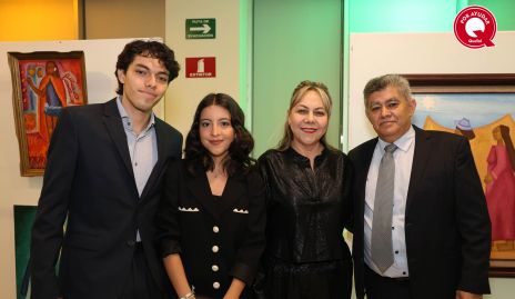  José Emiliano Hernández, Laura Elena, Sara Rocha y David Hernández.