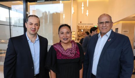  Enrique Abud, Claudia Peralta y Víctor García.