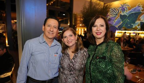  Javier Burgos, July Humara e Imelda Elizalde.