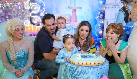  Gerardo Chevaile, María José Hernández, Alenca y Pablo Chevaile.