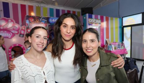 Ana Gaby Ibarra, Adri de la Maza y Cristina Kasis.