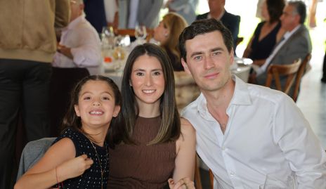  Victoria Ruiz, Nuria Oliva e Iñaki Mendizábal.
