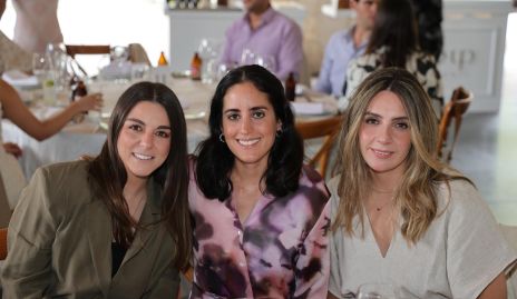  María Palomar, Bárbara Palau y Angélica Padrón.