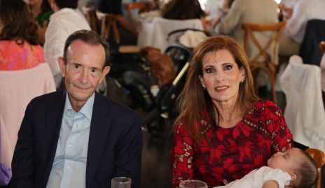  José Martin Alba y Fabiola Tirado, abuelos de Emma.