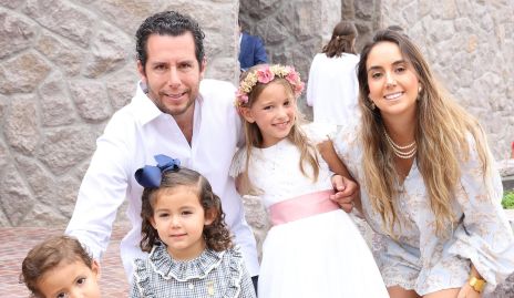  Juan Pablo, Marcelo y Camila Castillo, Regina Guerra y Lu Borbola.