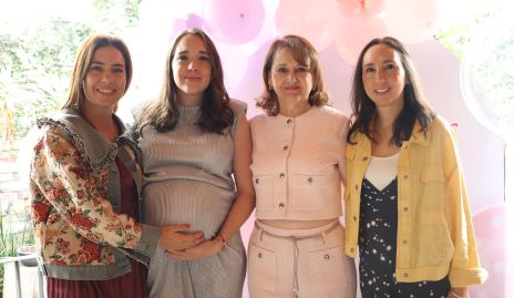  Alis Gómez, María Canales, Perla de Canales y Pamela Canales.