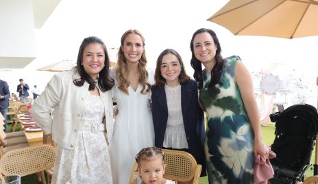  María Ito, Sofía García, Clau Obregón, Emilia Hernández y Susana Schekaiban.